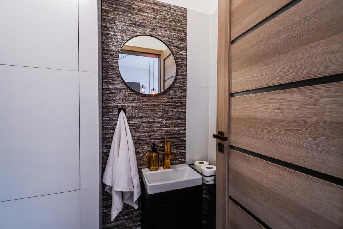 Luxury Apartment In The City Center Pozsony Kültér fotó